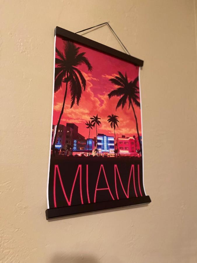 Miami Vibes "Hostel-Like" Shared Room North Miami Exterior foto